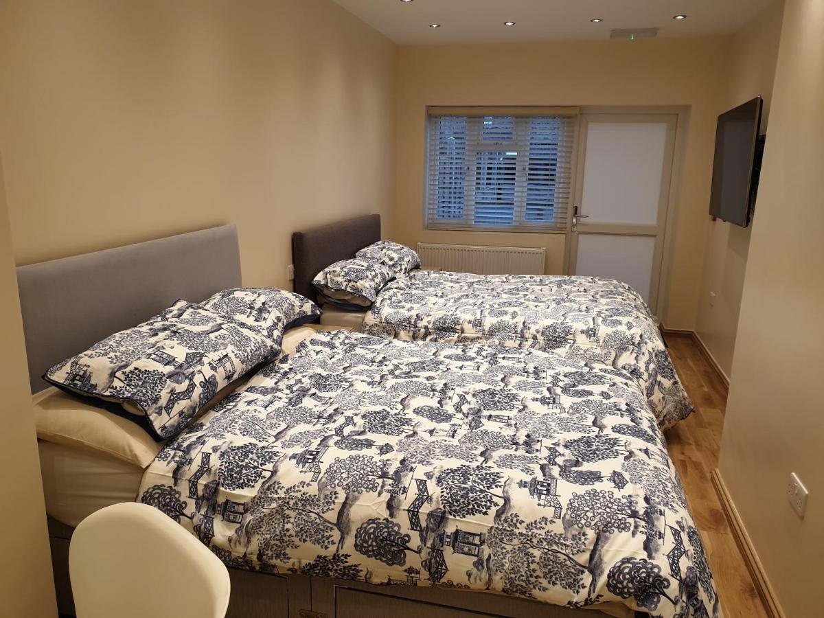 London Luxury Apartments 4 Min Walk From Ilford Station, With Free Parking Free Wifi Exteriér fotografie