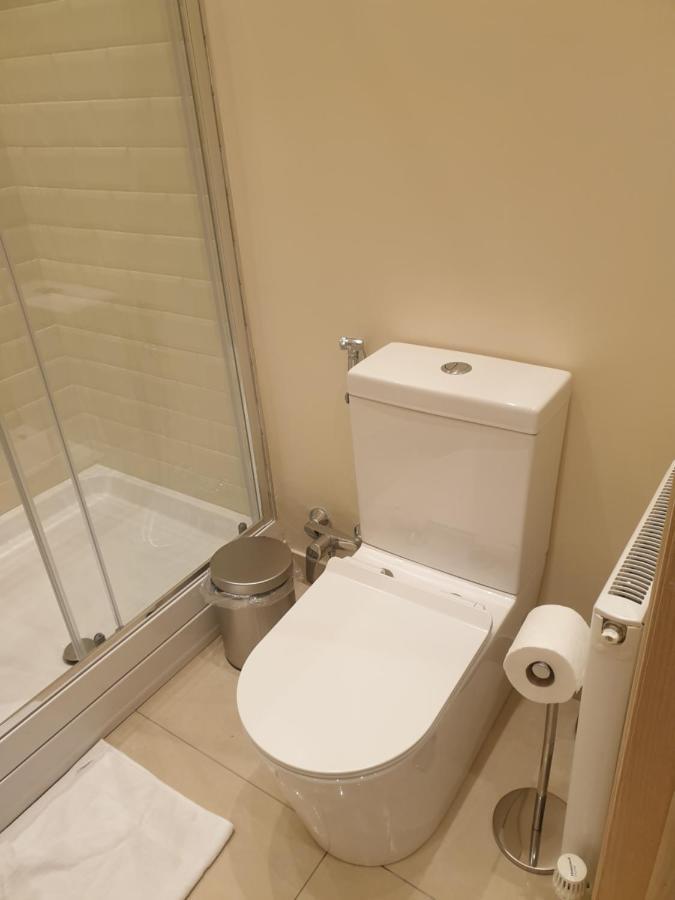 London Luxury Apartments 4 Min Walk From Ilford Station, With Free Parking Free Wifi Exteriér fotografie