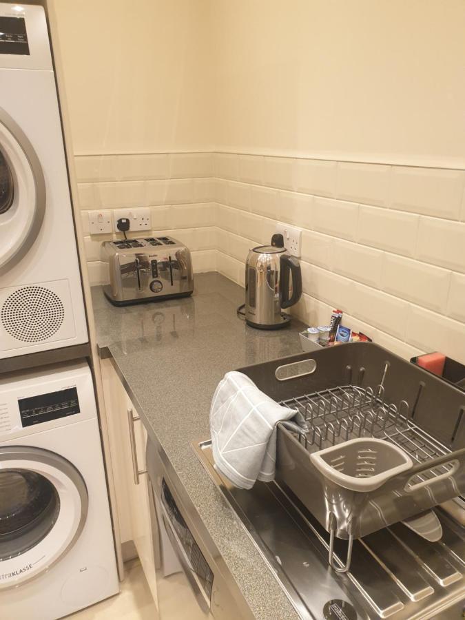 London Luxury Apartments 4 Min Walk From Ilford Station, With Free Parking Free Wifi Exteriér fotografie