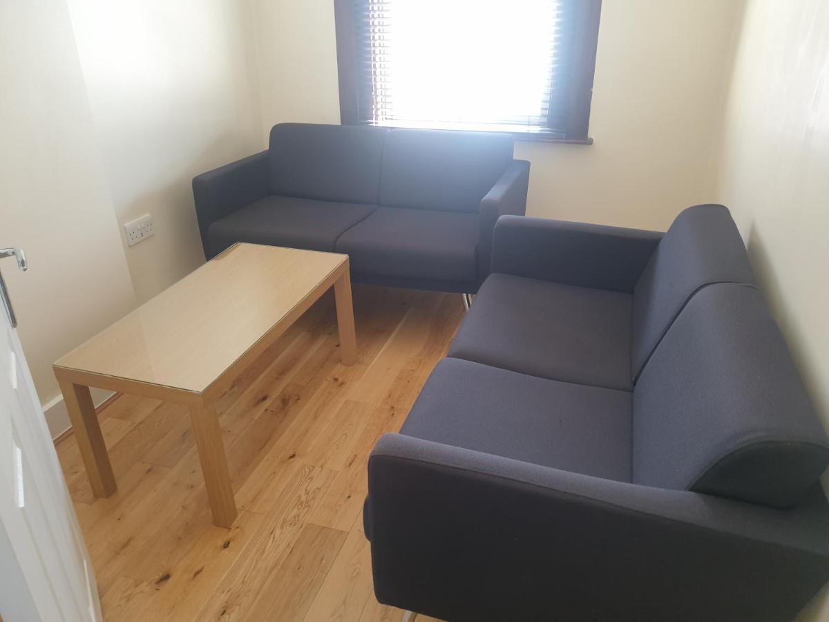 London Luxury Apartments 4 Min Walk From Ilford Station, With Free Parking Free Wifi Exteriér fotografie